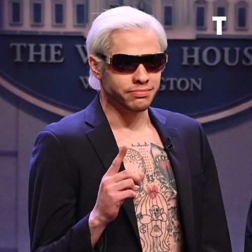 Shirtless Pete Davidson MADE a “Fun” Personal Life Joke in the SNL Cold Open