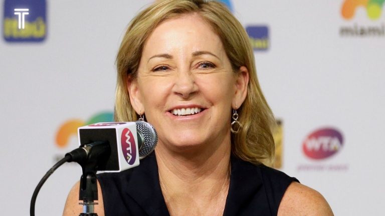 Tennis HALL OF FARMER,  Chris Evert, Announced That She Has Ovarian Cancer.