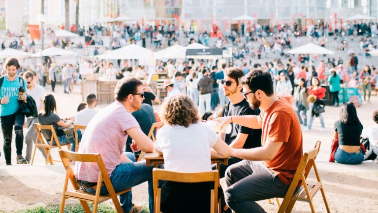 All Those Food Market: Let’s eat on the street!