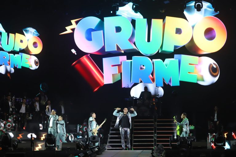 “Tonight a record was broken and a dream was also fulfilled,” says Grupo Firme in the Zócalo